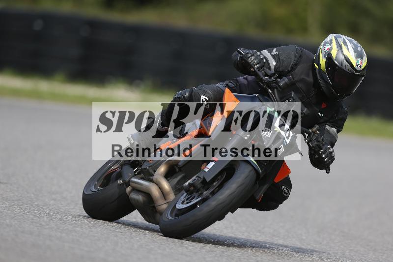 /53 16.09.2025 Track Day Domi Aegerter ADR/Gruppe gruen/70